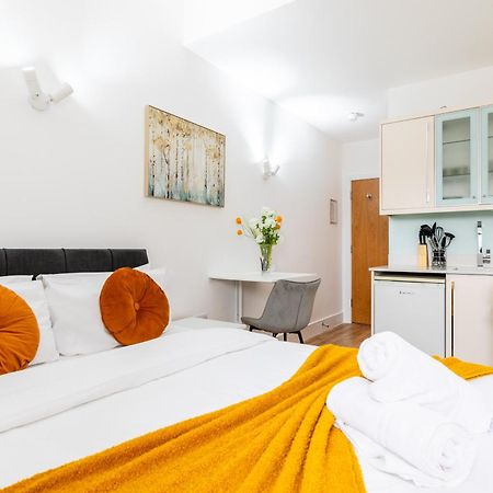 Clarges- Hsk Suites Лондон Екстериор снимка