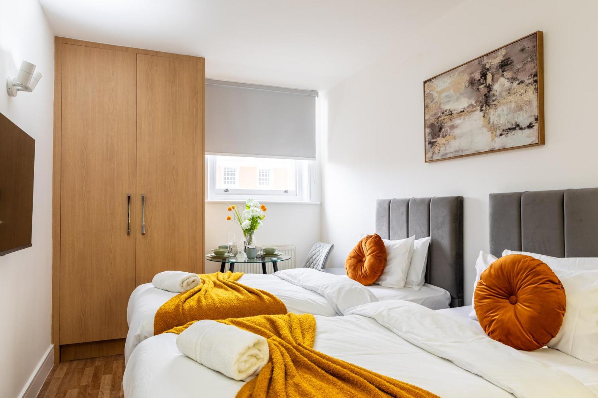 Clarges- Hsk Suites Лондон Екстериор снимка