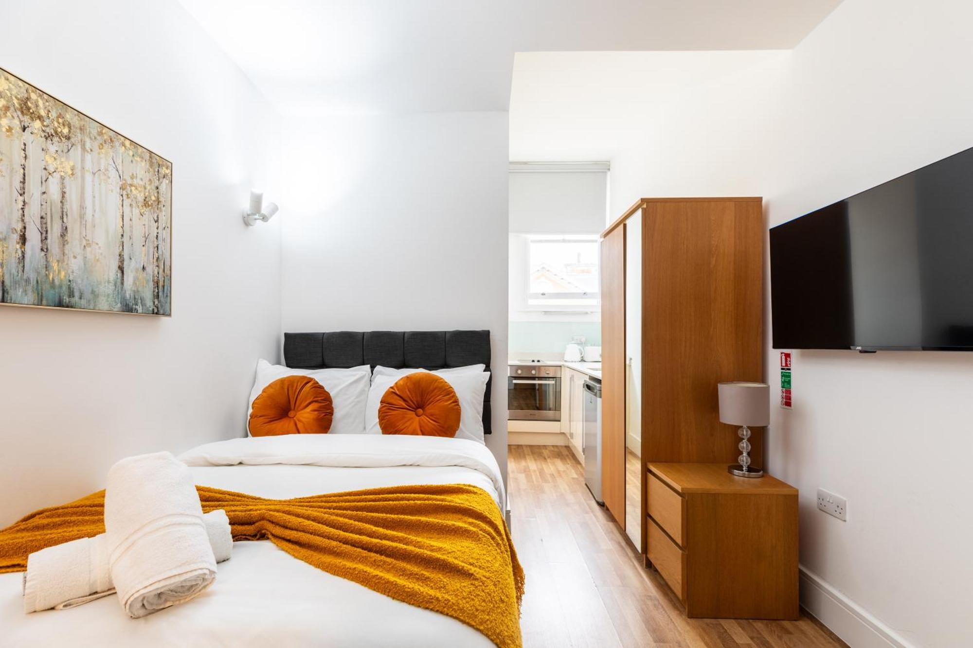 Clarges- Hsk Suites Лондон Екстериор снимка