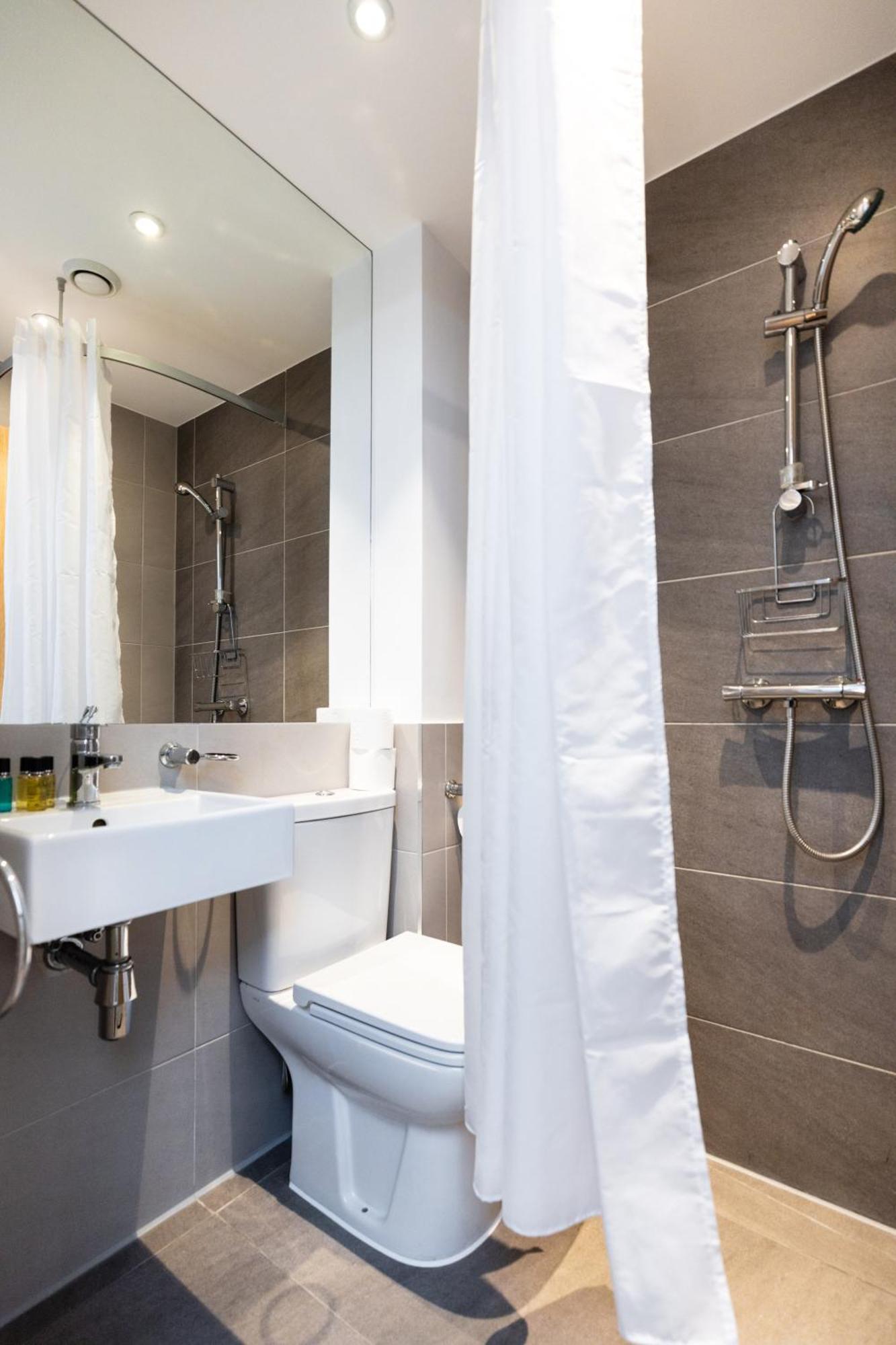 Clarges- Hsk Suites Лондон Екстериор снимка