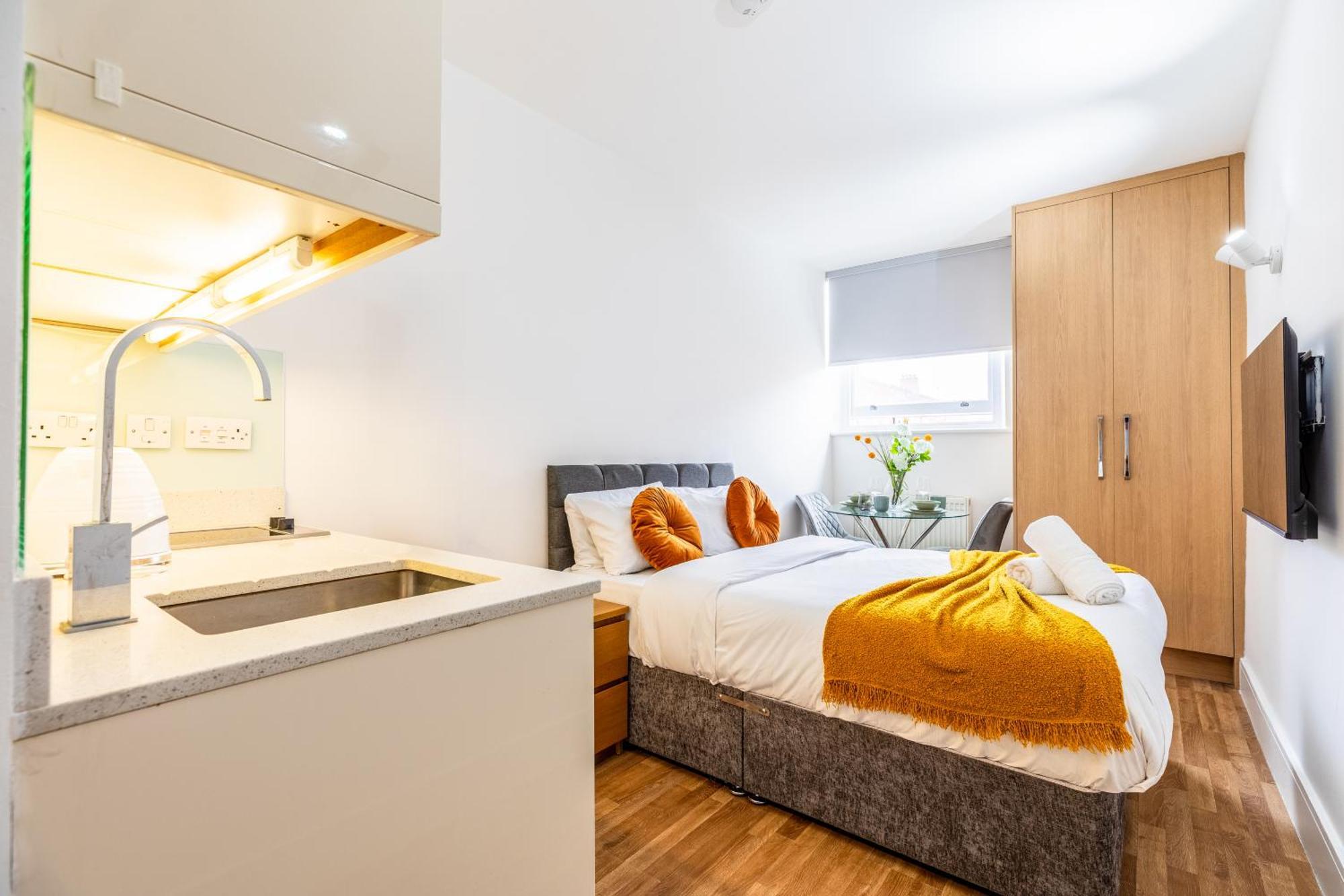 Clarges- Hsk Suites Лондон Екстериор снимка