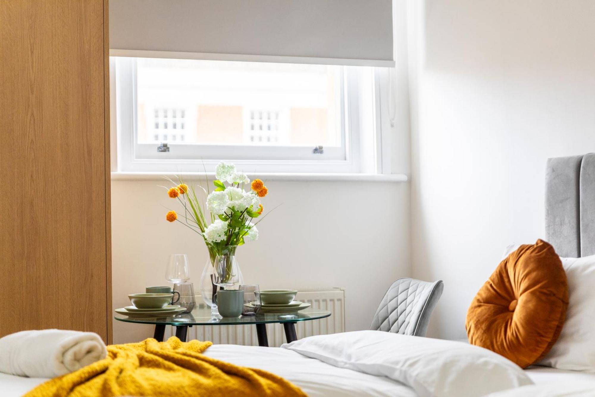 Clarges- Hsk Suites Лондон Екстериор снимка