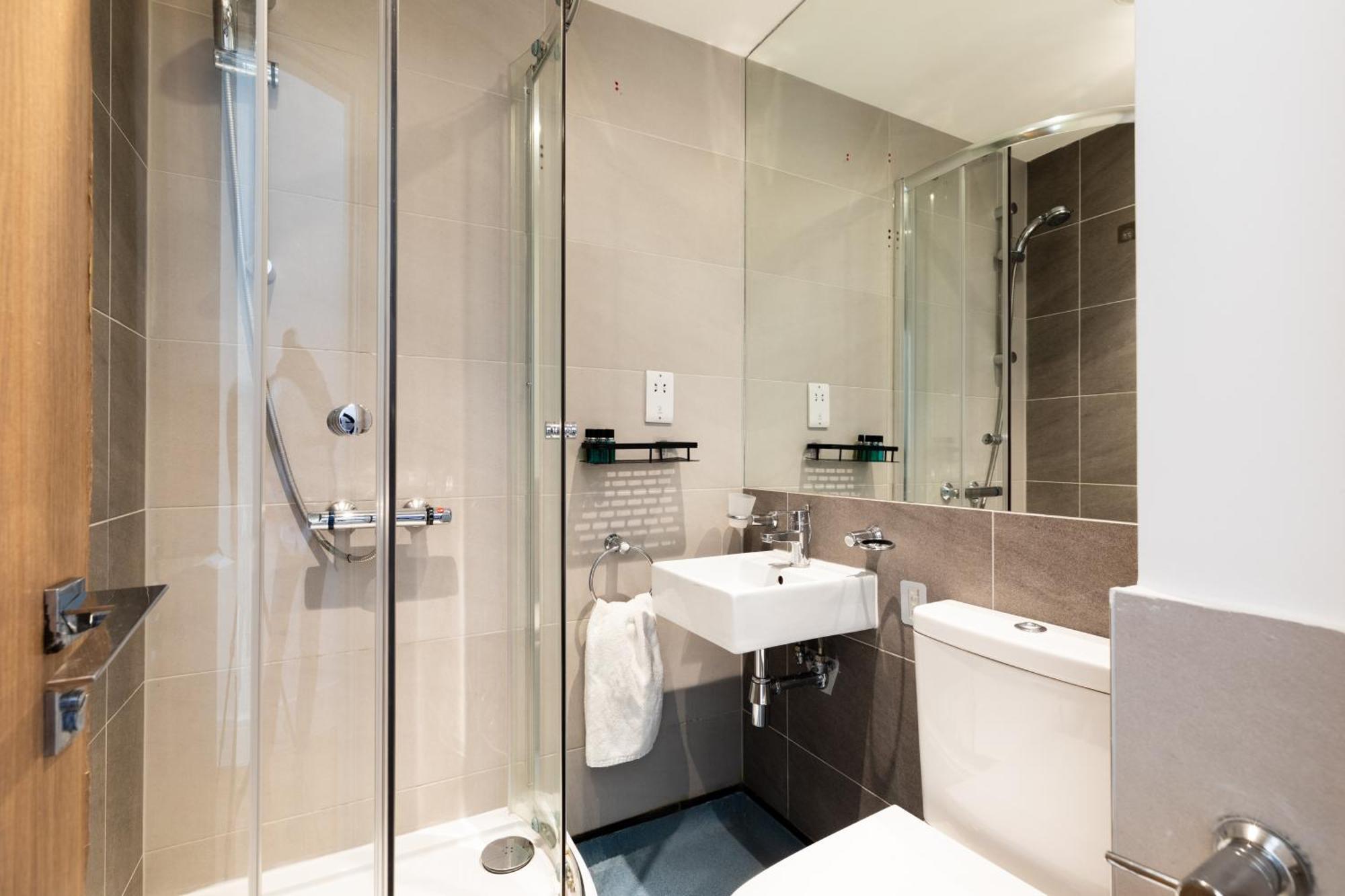 Clarges- Hsk Suites Лондон Екстериор снимка